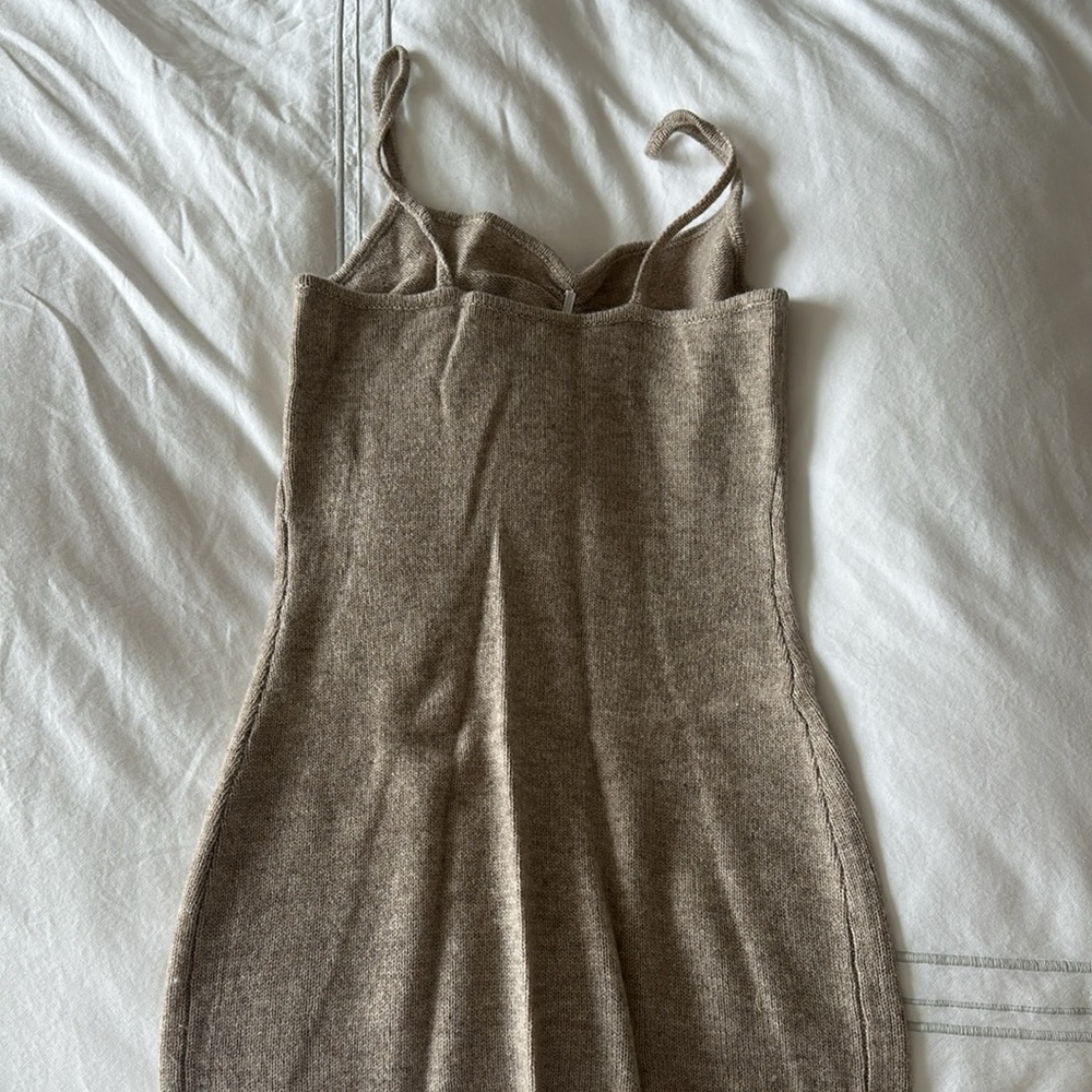 Reformation Isola Cashmere Set - Picture 8 of 9